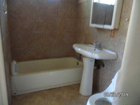 3rd image of 37835 Prentiss Ave