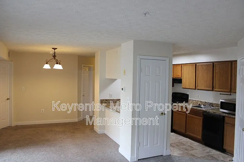 2 bed, 2.0 bath, 1072 sqft, $1,875 — Photo 1