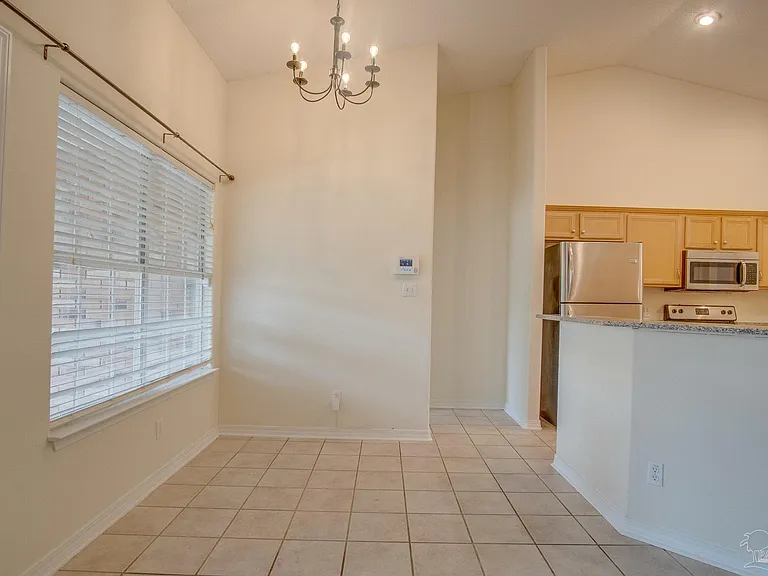 3012 Classic Dr — Photo 14