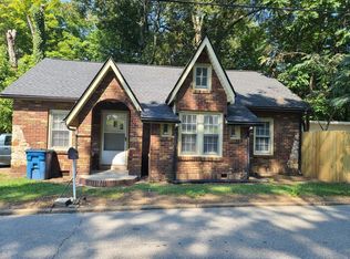 121 Washington Ave, Camden, TN 38320