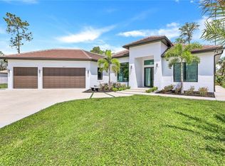 367 14th Ave NE, Naples, FL 34120
