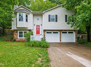 5904 Rolling Ridge Dr, Knoxville, TN 37921