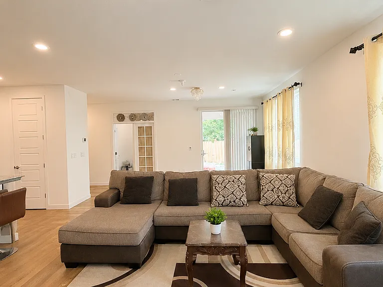 5401 Hames Valley Ln — Photo 5