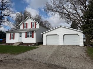215 N Canada St, Saint Lucas, IA 52166