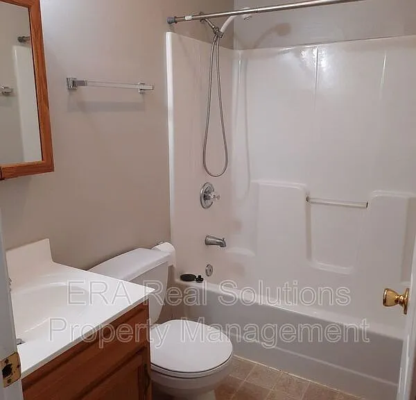 1022 N West St — Photo 6