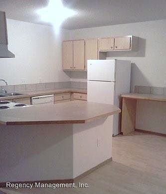 1st image of 5917 NE 58th St APT 32