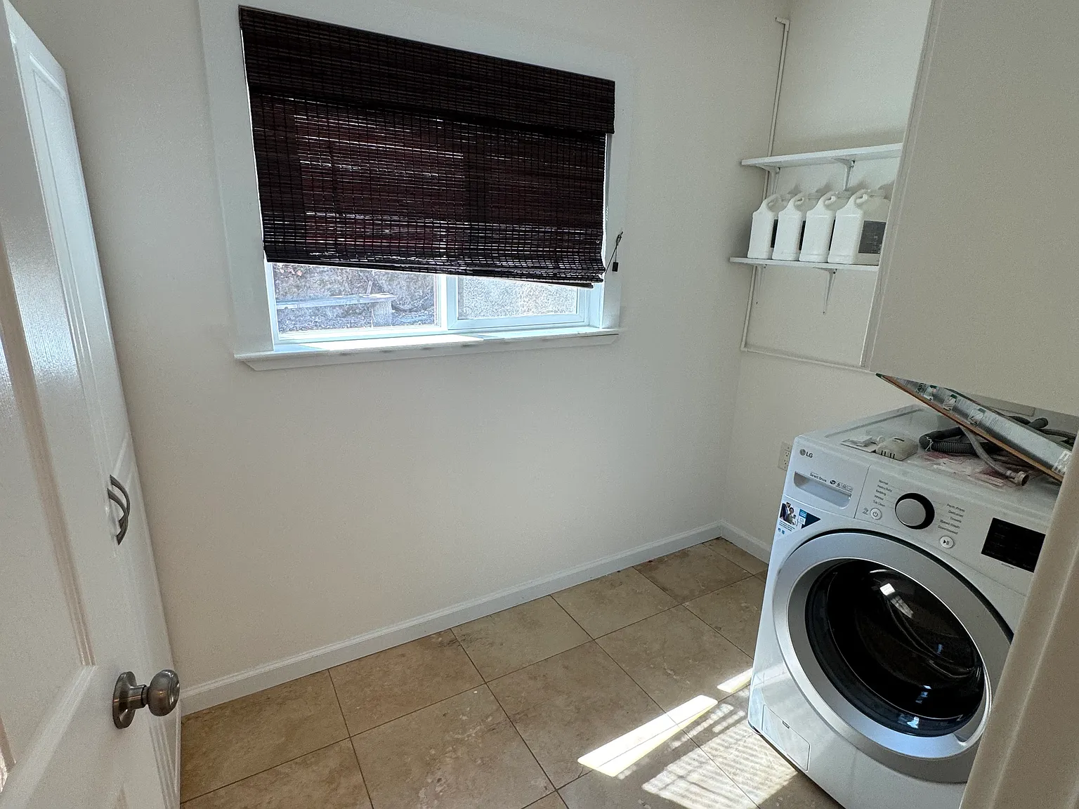 2 bed, 1358 sqft, $3,000 — Photo 4