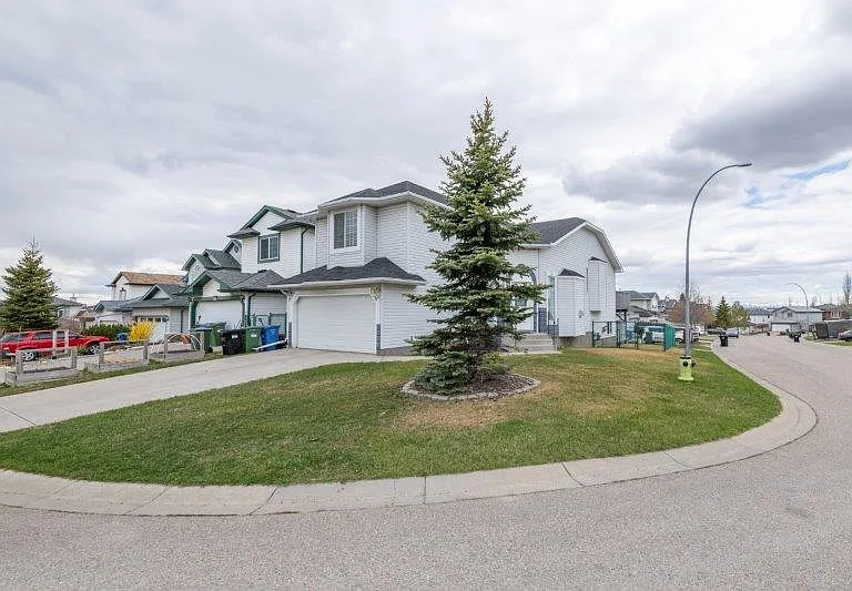 126 E Tuscarora Pl NW — Photo 9