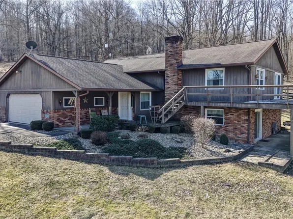 6717 Race Rd NW, Strasburg, OH 44680