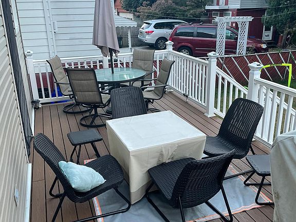 3rd image of 49 Passaic Ave Floor 1