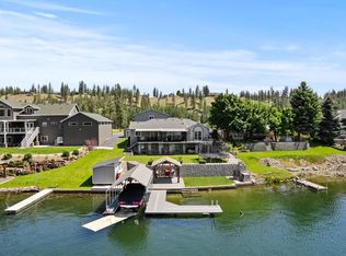 6623 Long Lake Dr, Nine Mile Falls, WA 99026