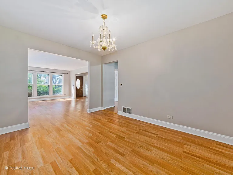 601 Willington Dr — Photo 8