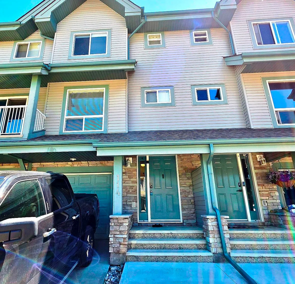 #114 12050 17 Avenue Southwest — Photo 1