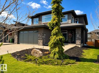 1116 Hainstock Grn SW, Edmonton, AB T6W2T8