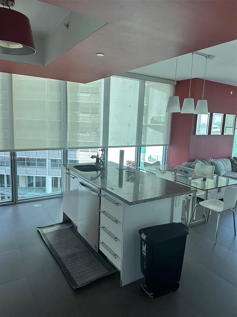Building Photo - 888 Biscayne Blvd #512