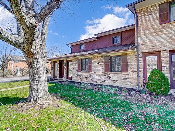 2nd image of 568 Thoma Pl