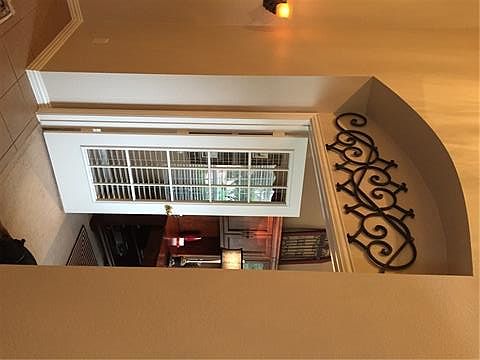 3rd image of 805 Glendale Dr