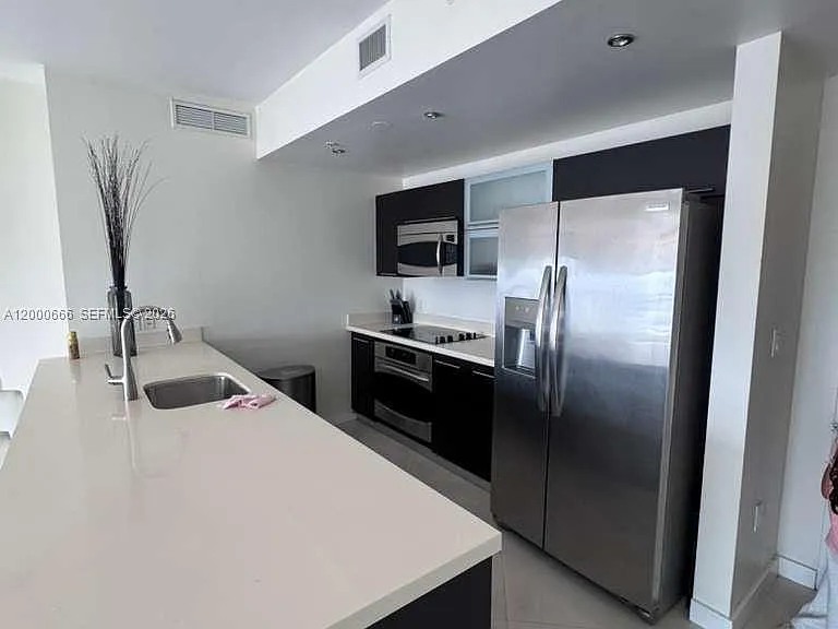 90 SW 3rd St #3505 — Photo 29