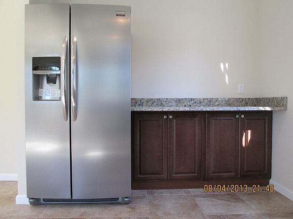 3rd image of 14 Frances Ln