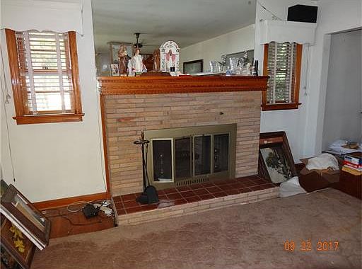 4th image of 51 Wilmot St