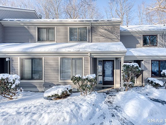 2nd image of 35 Riveredge Drive #35