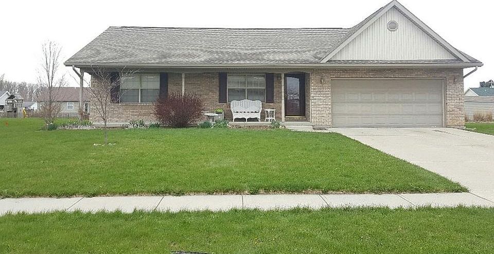 1st image of 728 Apple Blossom Ln
