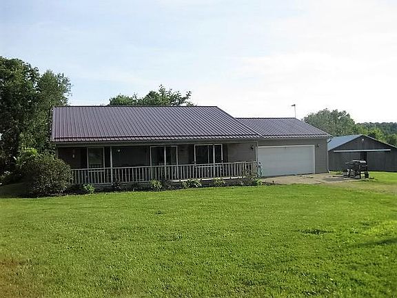 2nd image of 68 Winding Wood Dr