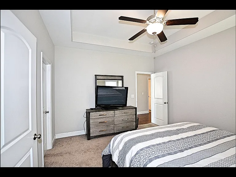 605 Summerdawn Pl — Photo 14