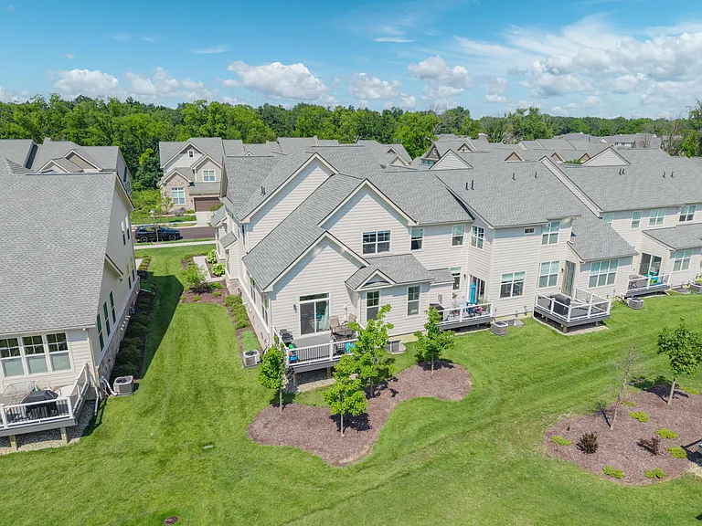 3081 N Spurway Dr — Photo 55