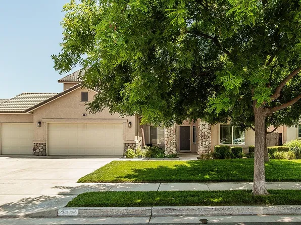 2831 Edgar Ave, Sanger, CA 93657