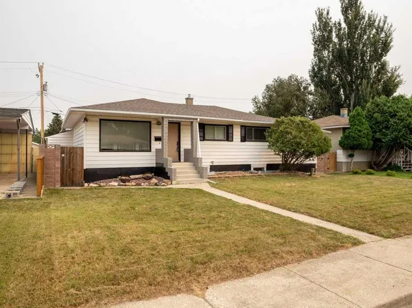 1131 W 29th St S, Lethbridge, AB T1K 2W9