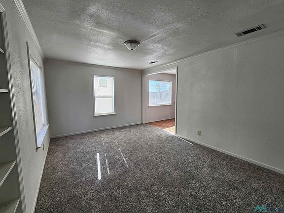 5th image of 1610 N Kansas Ave