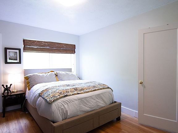 4th image of 3057 S Mountair Dr