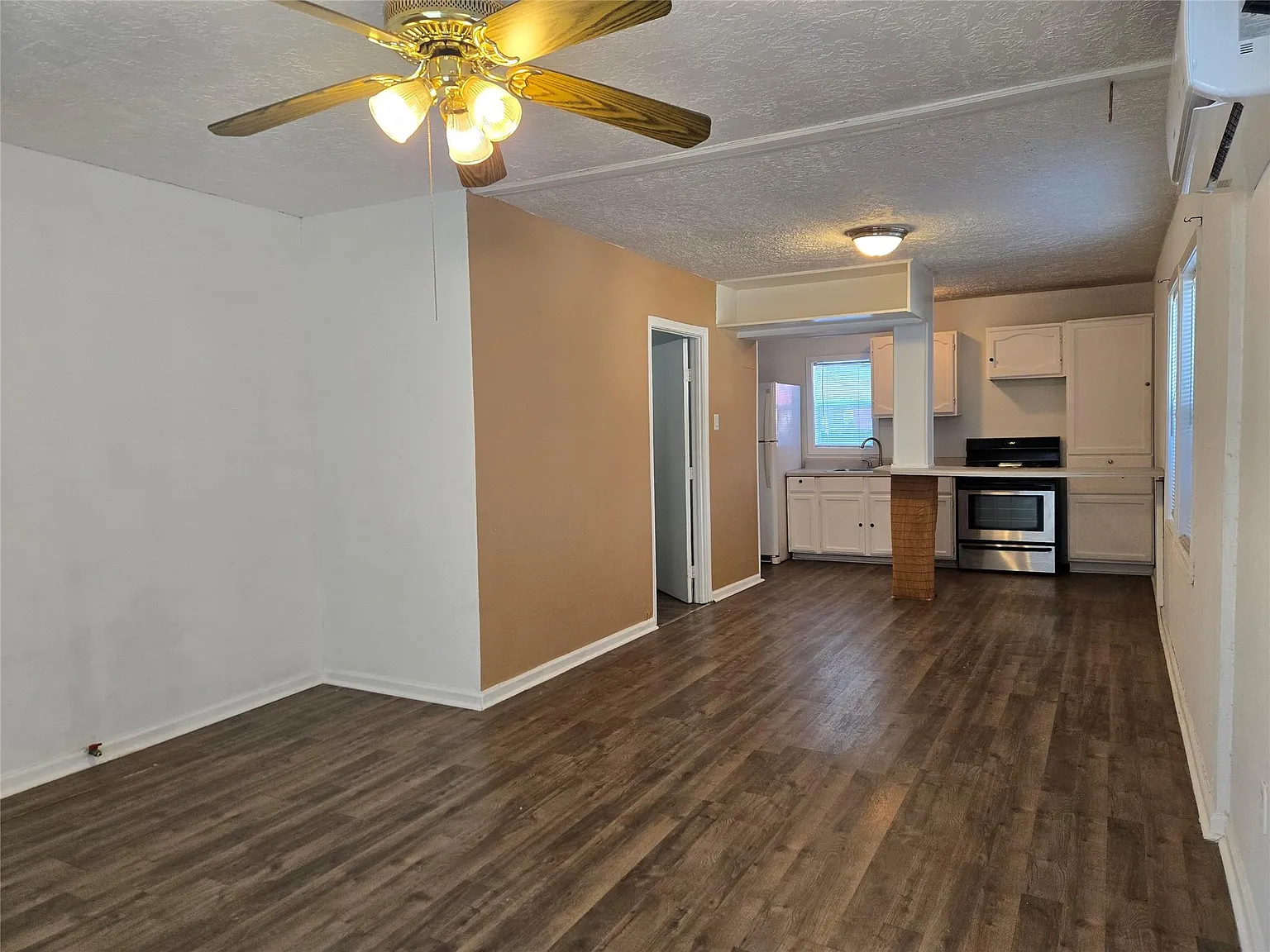 1 bed, 1.0 bath, 608 sqft, $1,050 — Photo 4