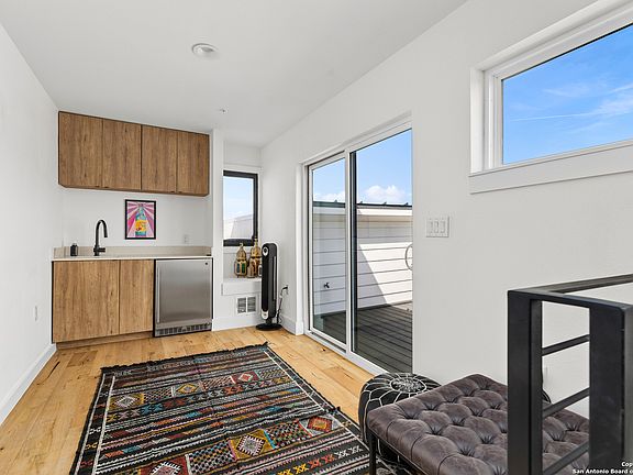 2nd image of 203 Paschal St. #107