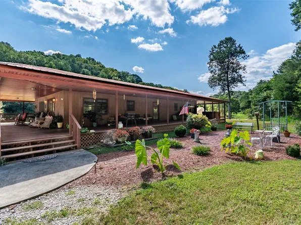 1140 Lewis Creek Rd, Burkesville, KY 42717