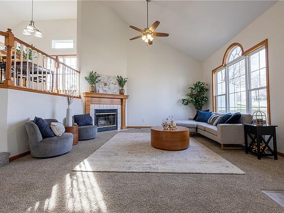 3rd image of 4608 Heatherwood Ct