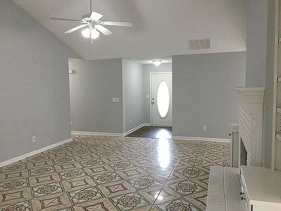 4th image of 2515 Freemans Walk Dr