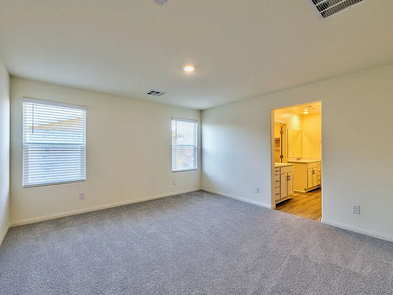 4702 Arctic Cliffs Ave — Photo 12