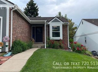 6137 E Hinsdale Ct, Centennial, CO 80112