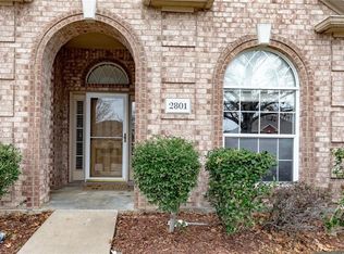 2801 Saint Charles Dr, Mansfield, TX 76063