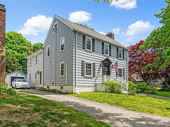 2nd image of 7 Florence Ave