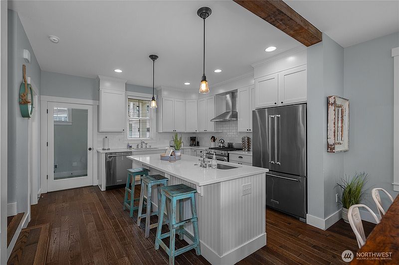 4th image of 38 Seaside Lane