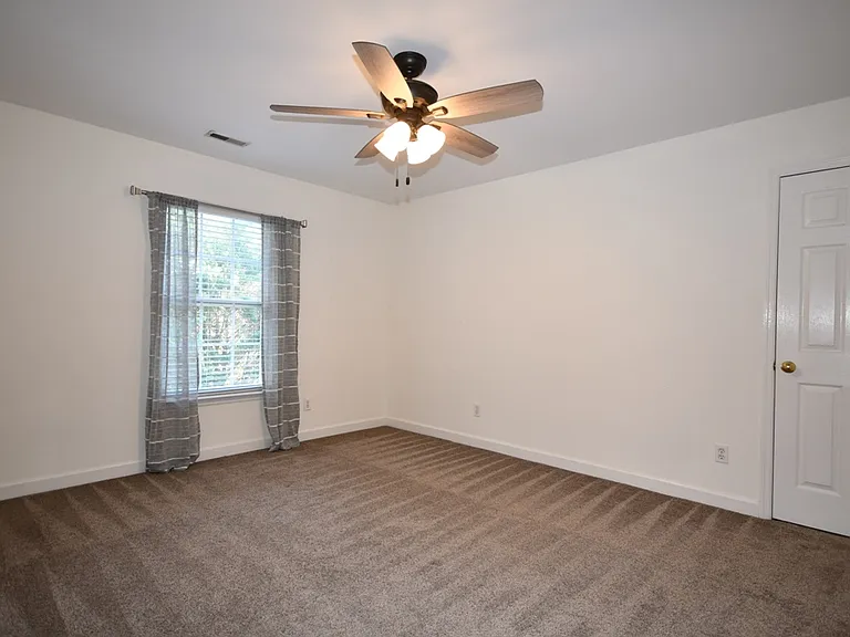 157 Blue Heron Dr — Photo 17