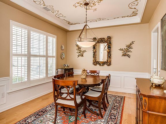 4th image of 9144 Elrose Pl