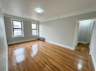 885 E 38th St APT 35, Brooklyn, NY 11210