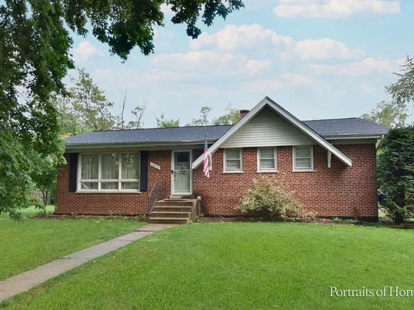26W214 Jerome Ave, Wheaton, IL 60187