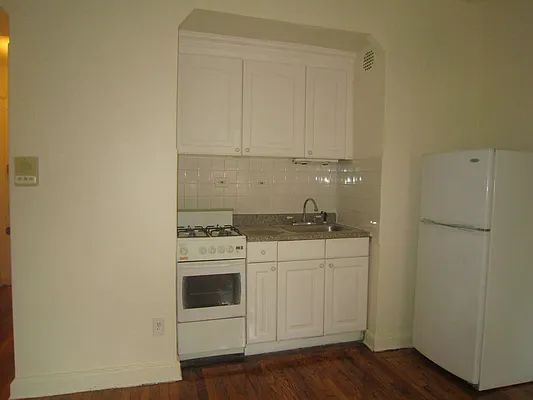 Rented by Immac Realty | media 28