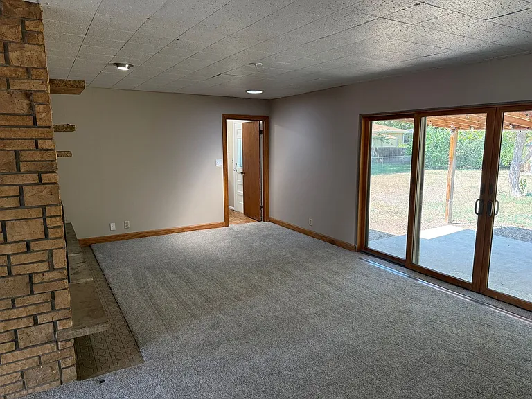 1575 S Marshall St — Photo 12