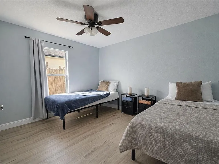 3517 Bishop Eddie Newkirk Way — Photo 12